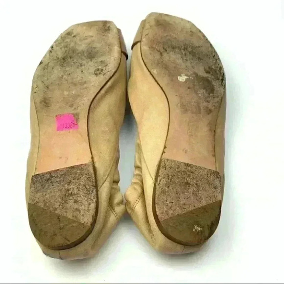 Bcbgmaxazria flats sz 8.5 38.5 tan leather studded - Picture 7 of 12